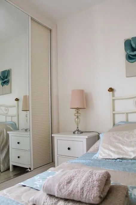 Tipsy Terrace Apartment 아칸티라도